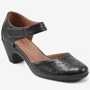 Easy Spirit Wide width Caty Pump shoes NWT